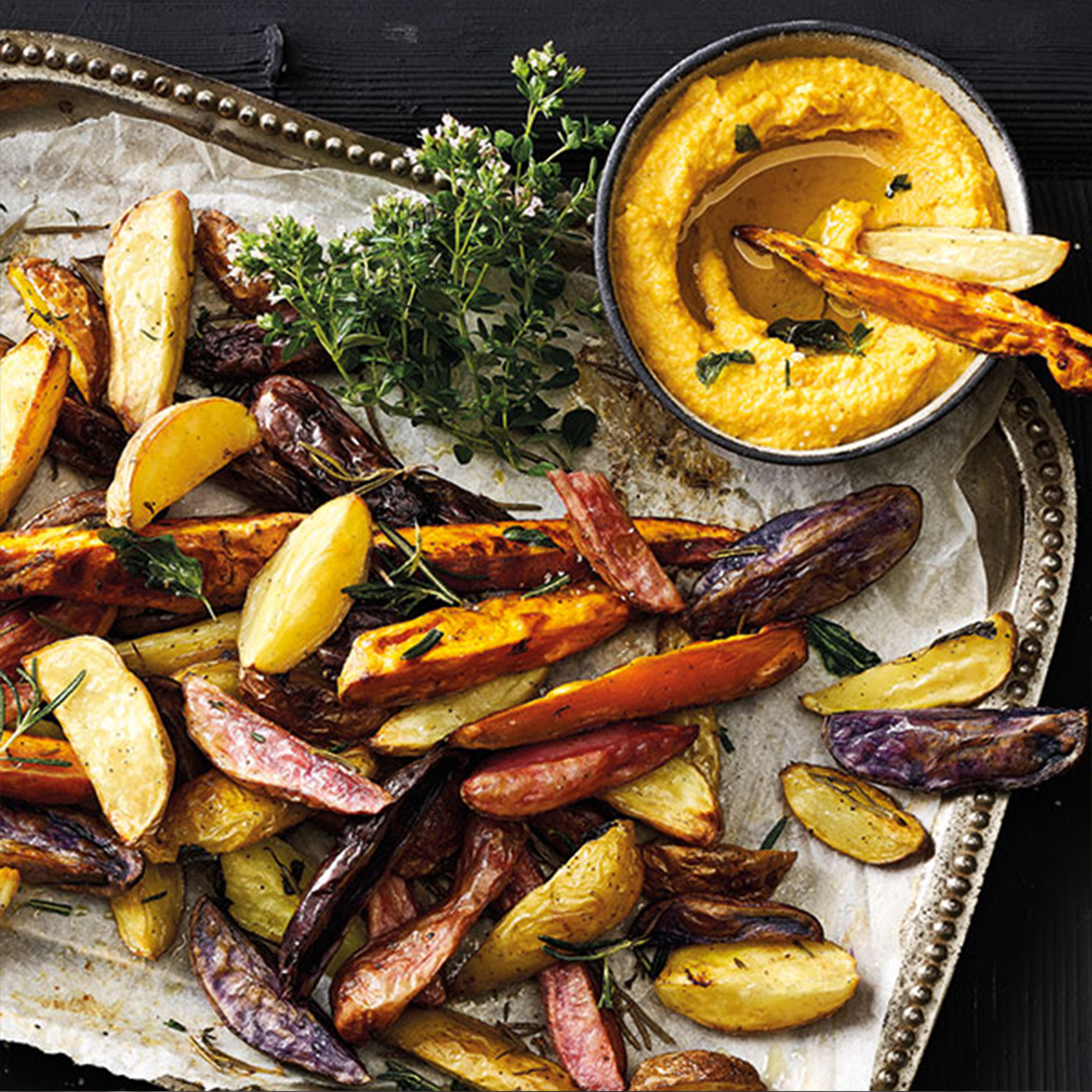 Linshummus med ugnsrostad potatis