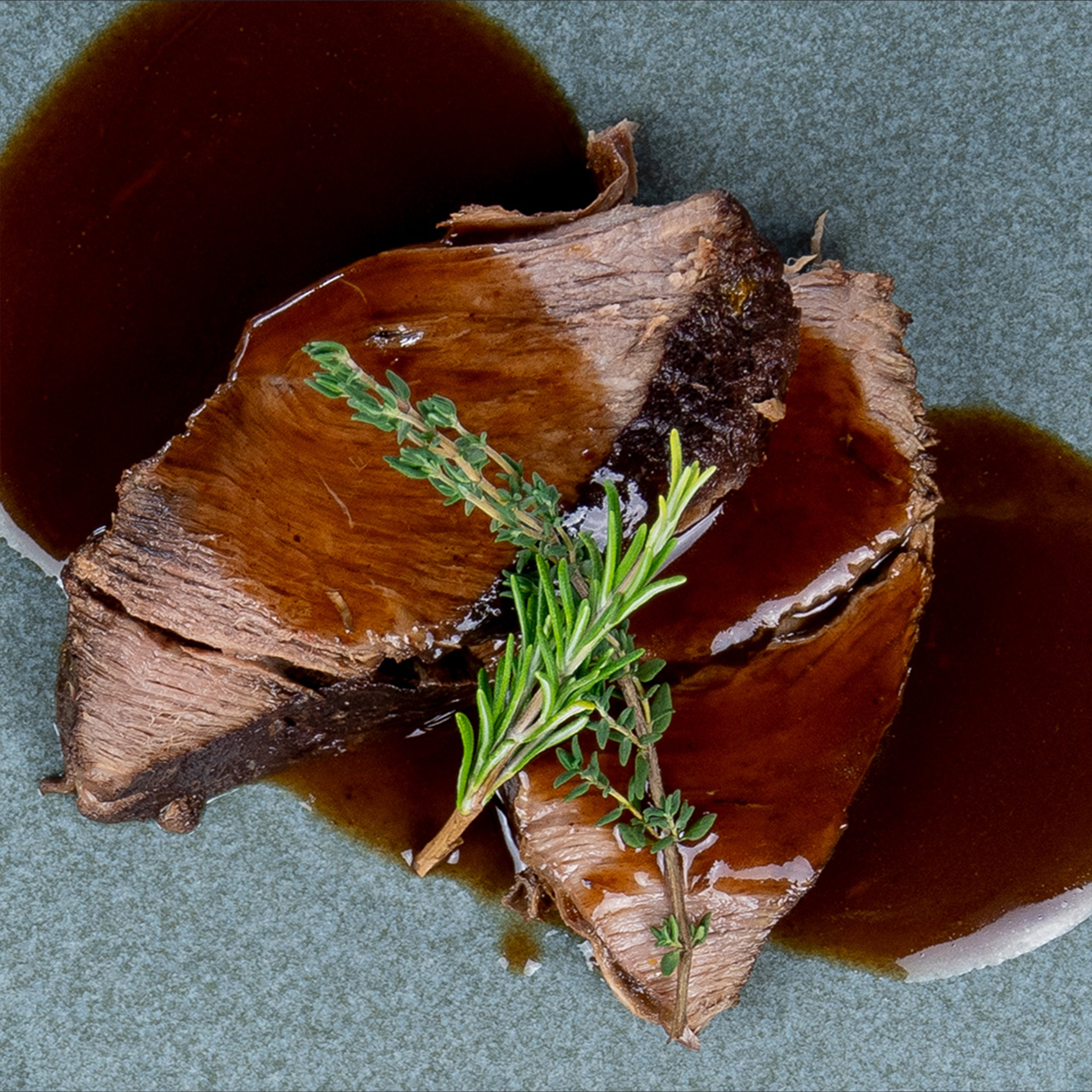 Bräserad Nötstek med Rödvinssås